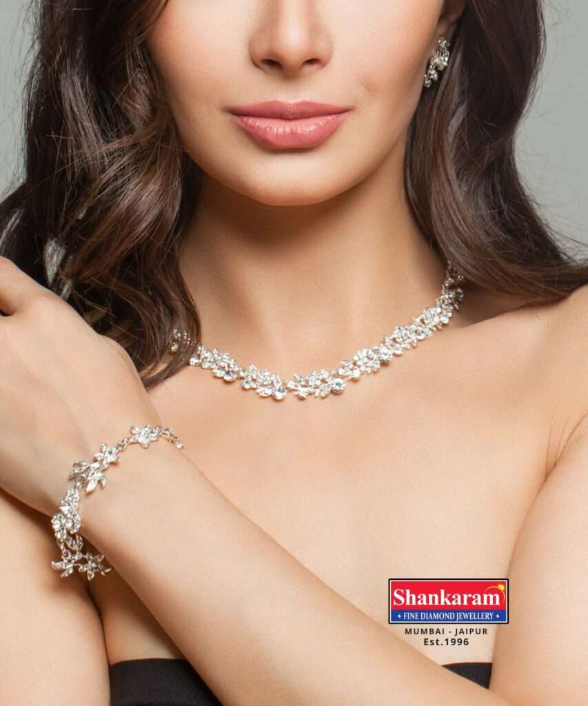 Evergreen Diamond Necklace