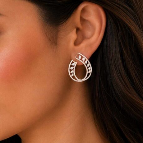 modern open teardrop silhouette Earring